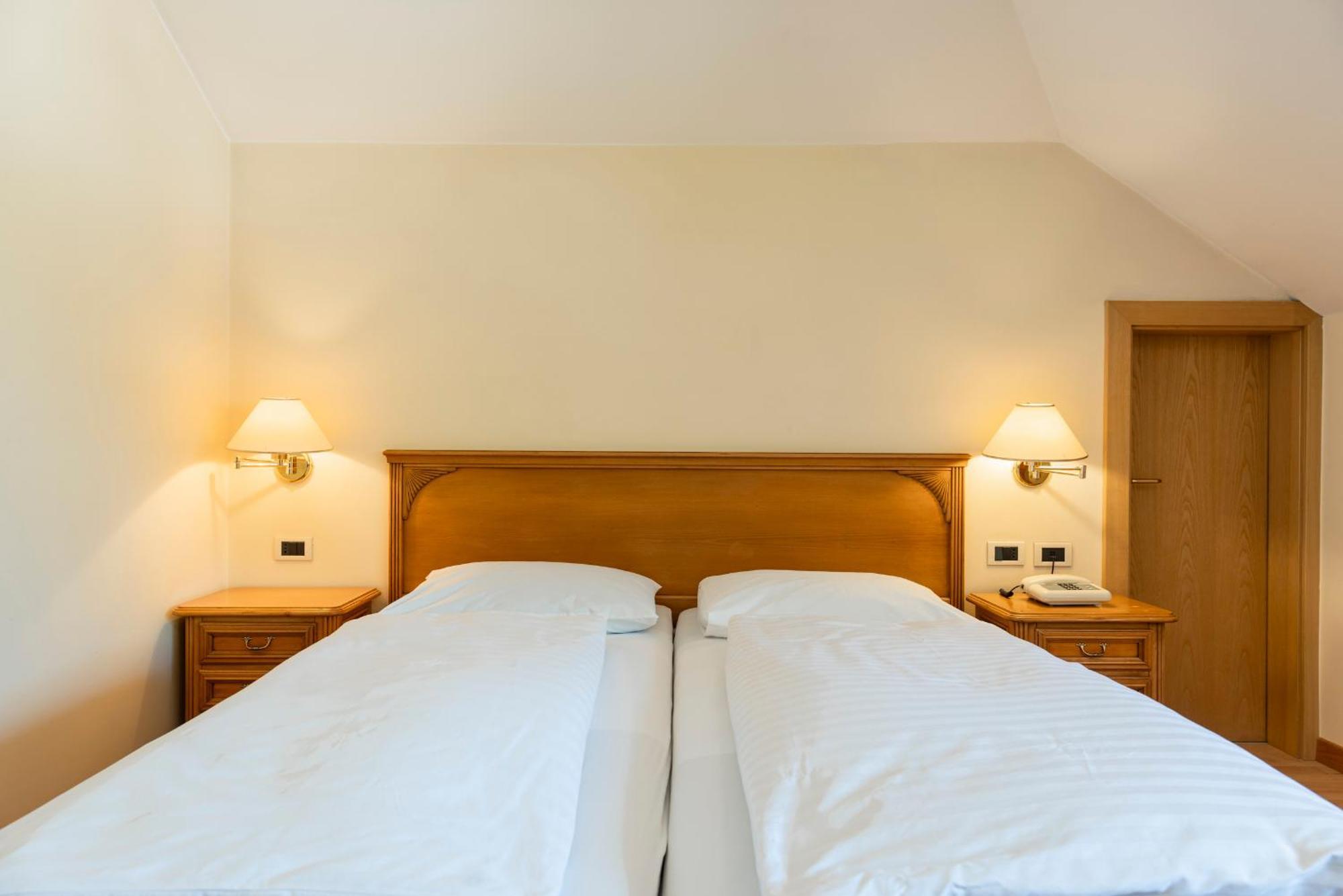 Weingarten Terlan - Rooms & Breakfast Room photo